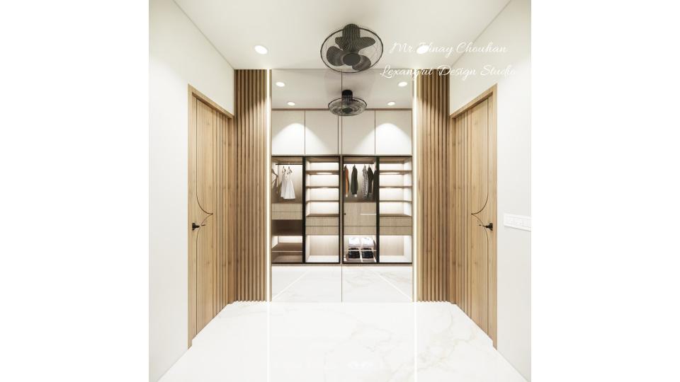 First floor dressing room wardrobe & glass shutter